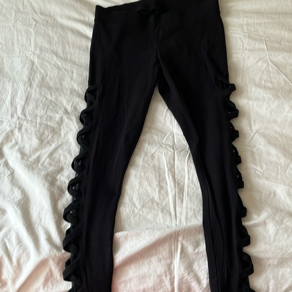 Black leggings